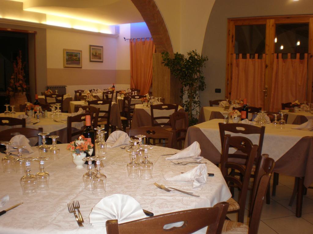 Locanda La Gozzetta Санта-Луче Экстерьер фото